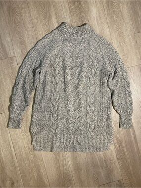 💜3/$25💜 Old Navy Cable Knit Sweater XL